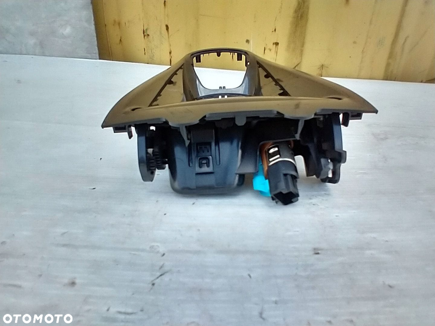 CITROEN C5 III X7 TUNEL ŚRODKOWY POPIELNICZKA RAMKA DEKOR 81230142 - 10