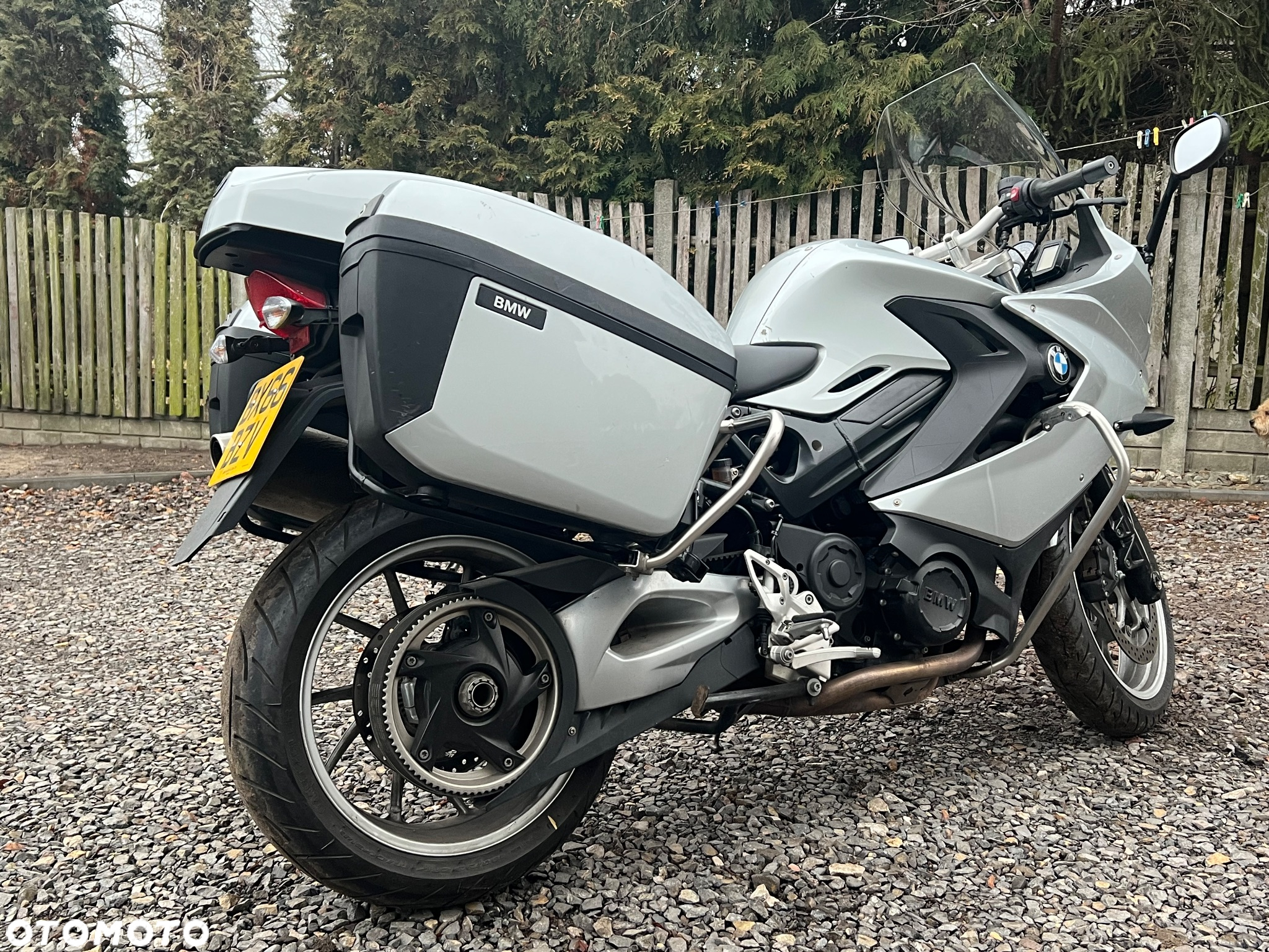 BMW F - 4