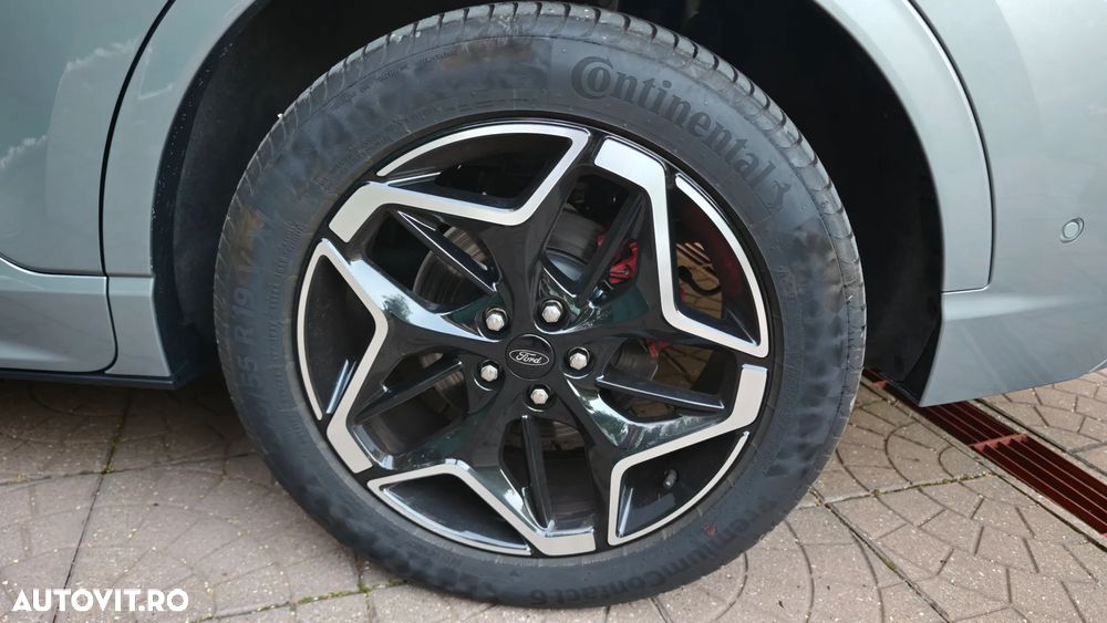 Ford Kuga 2.5 Duratec FWD PHEV ST-Line X - 8