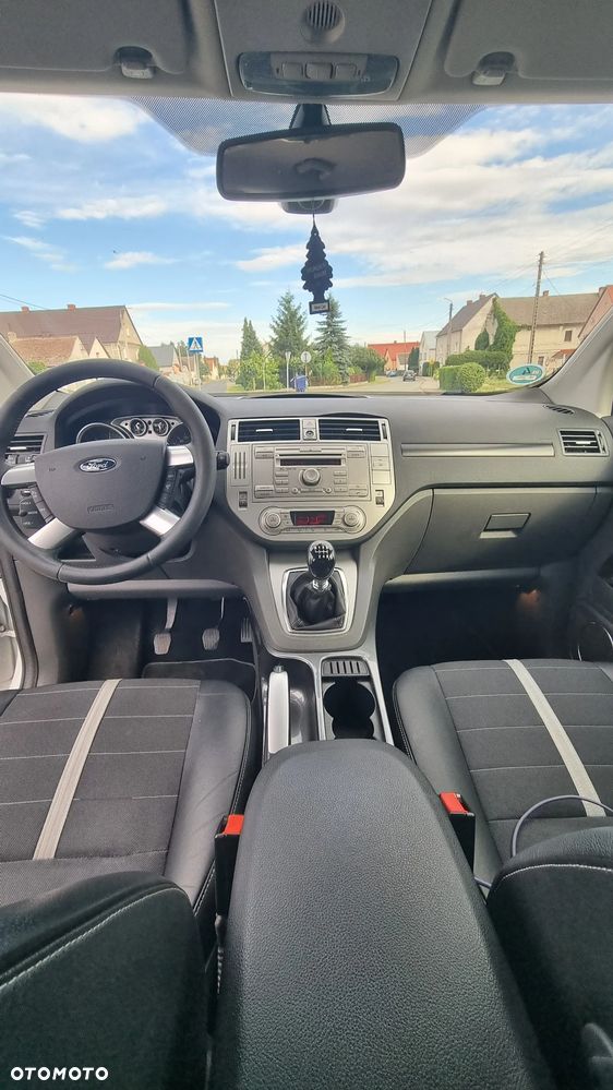 Ford Kuga 2.0 TDCi 4x4 Titanium - 12