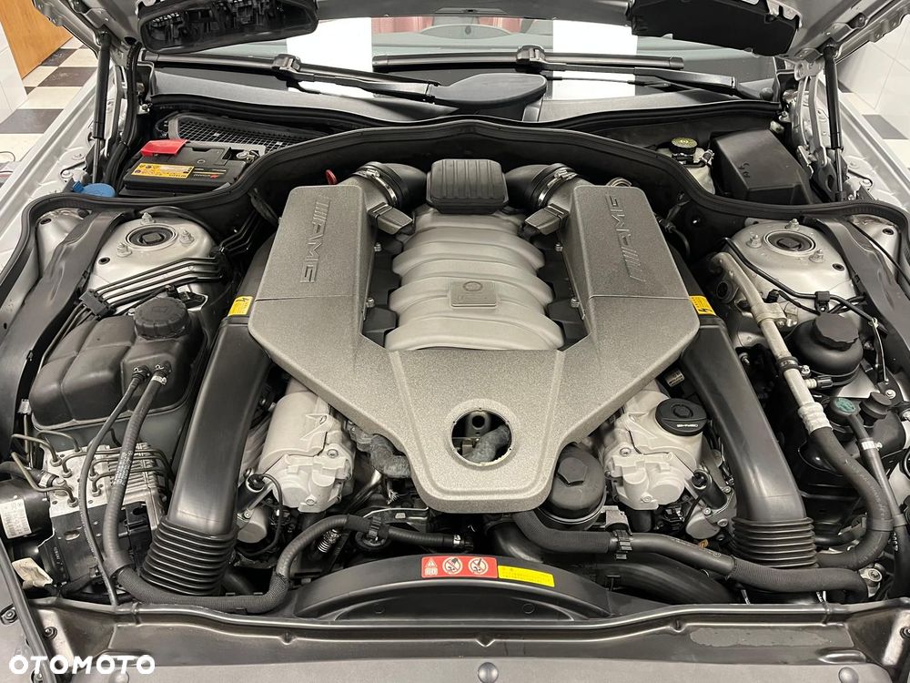 Mercedes-Benz SL 63 AMG - 31