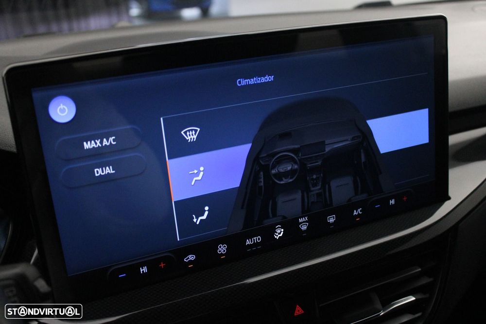 Ford Focus 1.0 EcoBoost MHEV ST-Line - 15