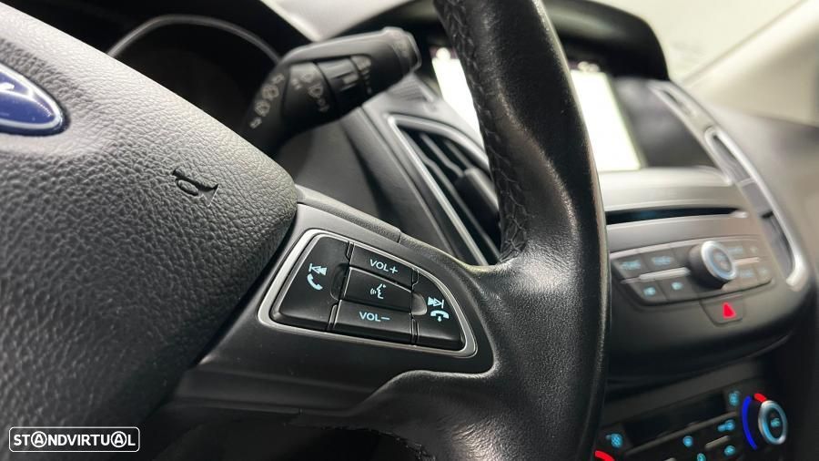 Ford Focus SW 1.5 TDCi Titanium - 17