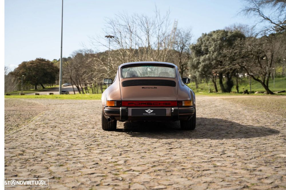 Porsche 911 Série G - 3