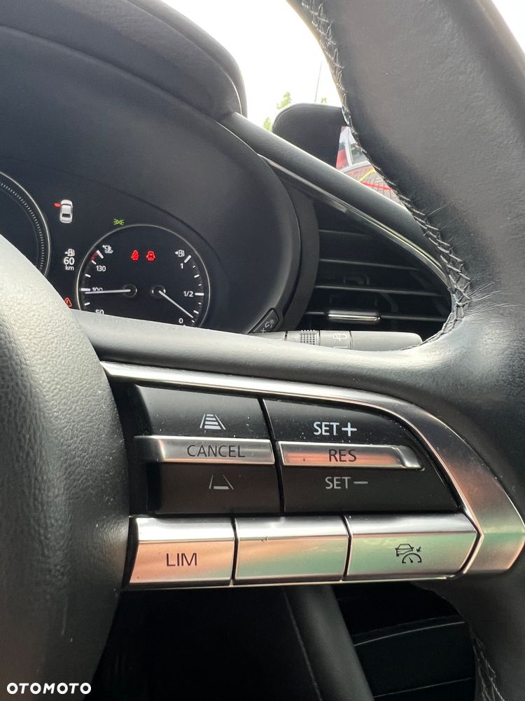 Mazda 3 e-SKYACTIV-G 2.0 M HYBRID 150 HOMURA - 26