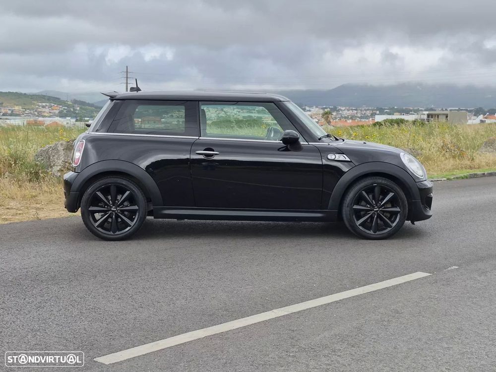 MINI 3 Portas Cooper SD - 19