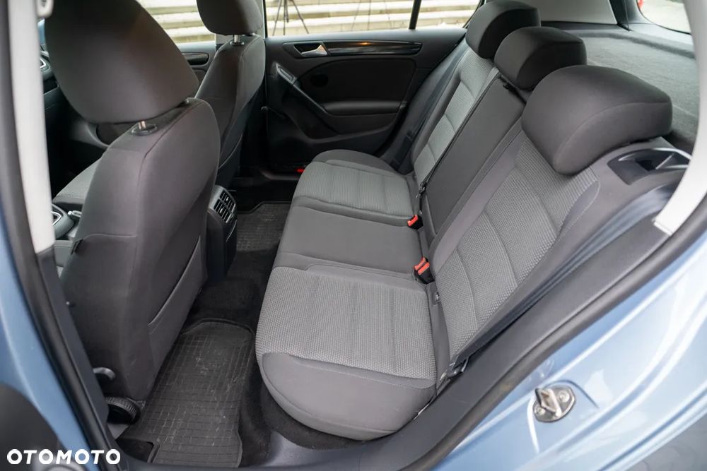 Volkswagen Golf 2.0 TDI DPF Trendline - 26