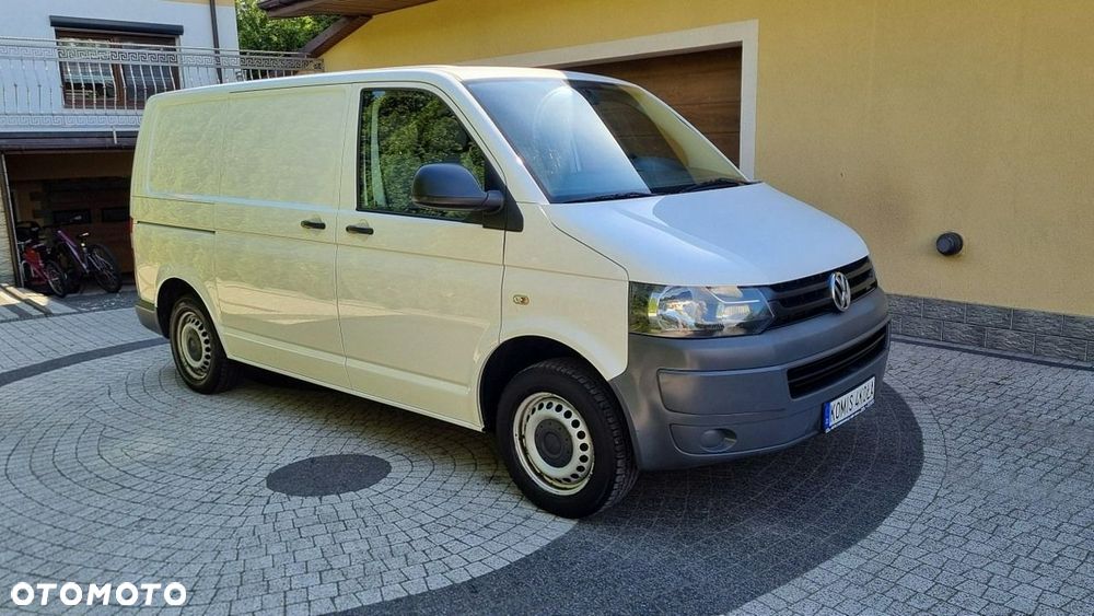 Volkswagen Transporter - 2