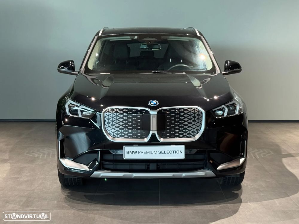 BMW iX1 eDrive20 xLine - 2