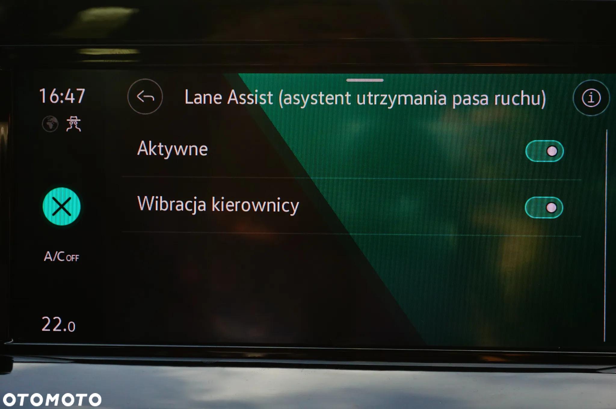 Volkswagen Golf VIII 1.5 TSI EVO Life - 35