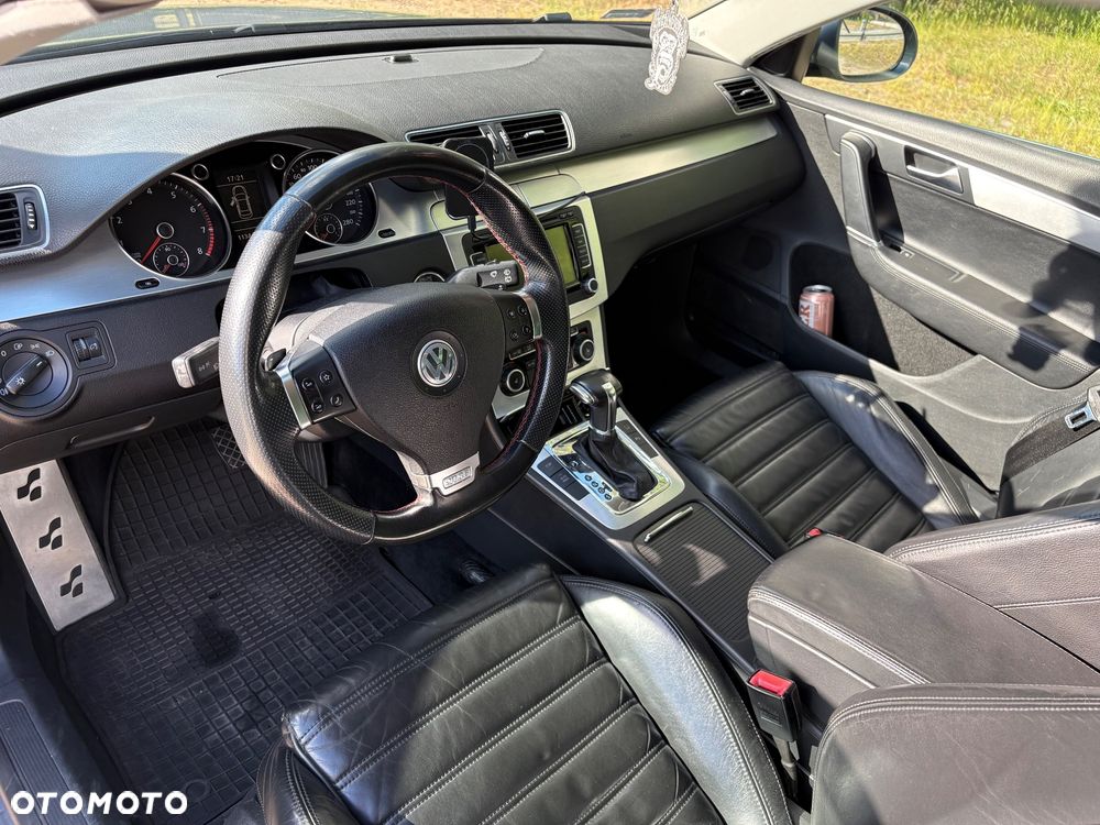 Volkswagen Passat V6 FSI 4Motion DSG R36 - 8