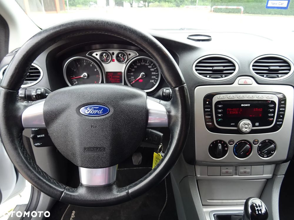 Ford Focus 1.8 White Magic - 8