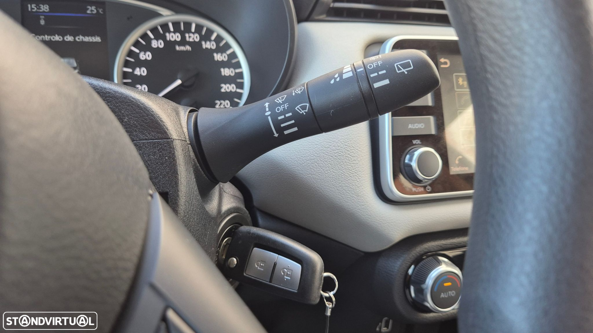 Nissan Micra 1.0 IG-T N-Connecta - 25