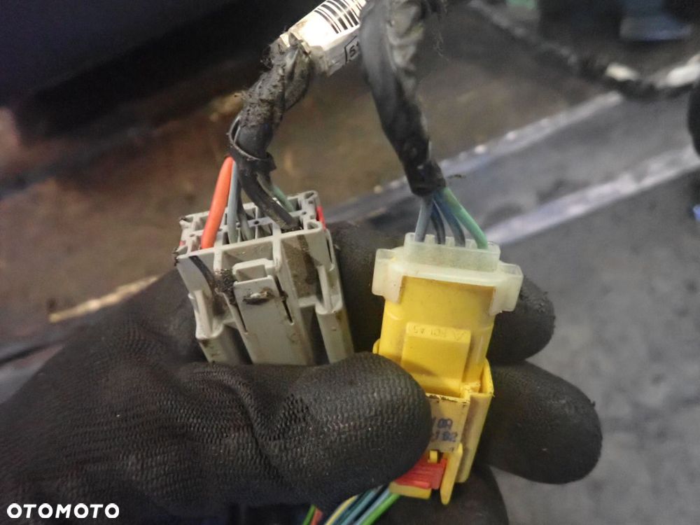 FOTEL PASAŻERA CHRYSLER GRAND VOYAGER V 2.8 - 4