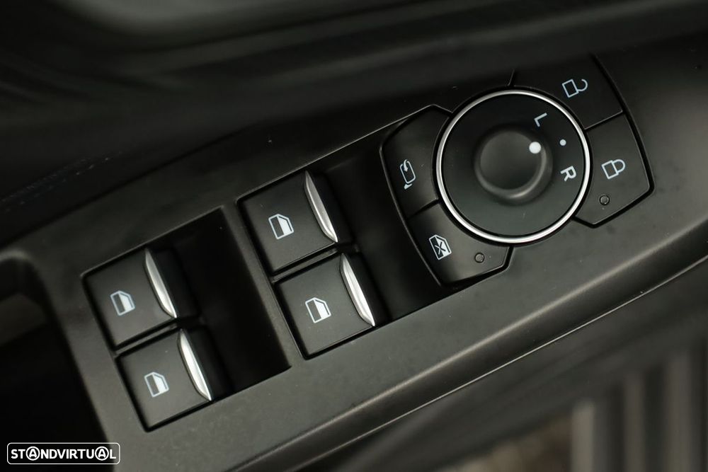 Ford Focus 1.0 EcoBoost MHEV ST-Line X - 21