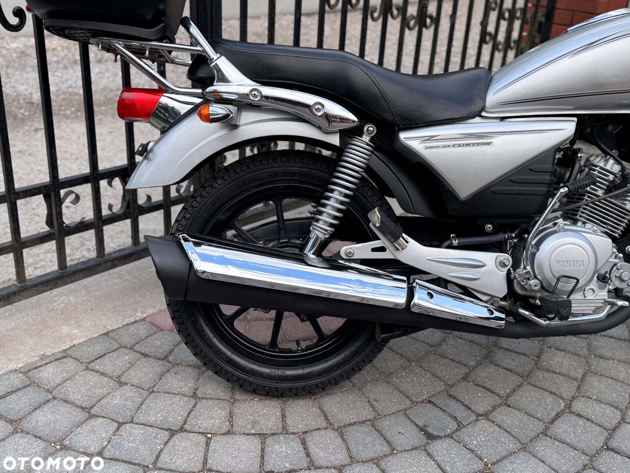 Yamaha YBR - 9