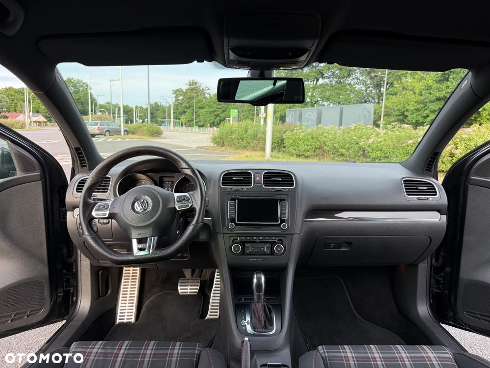 Volkswagen Golf - 13