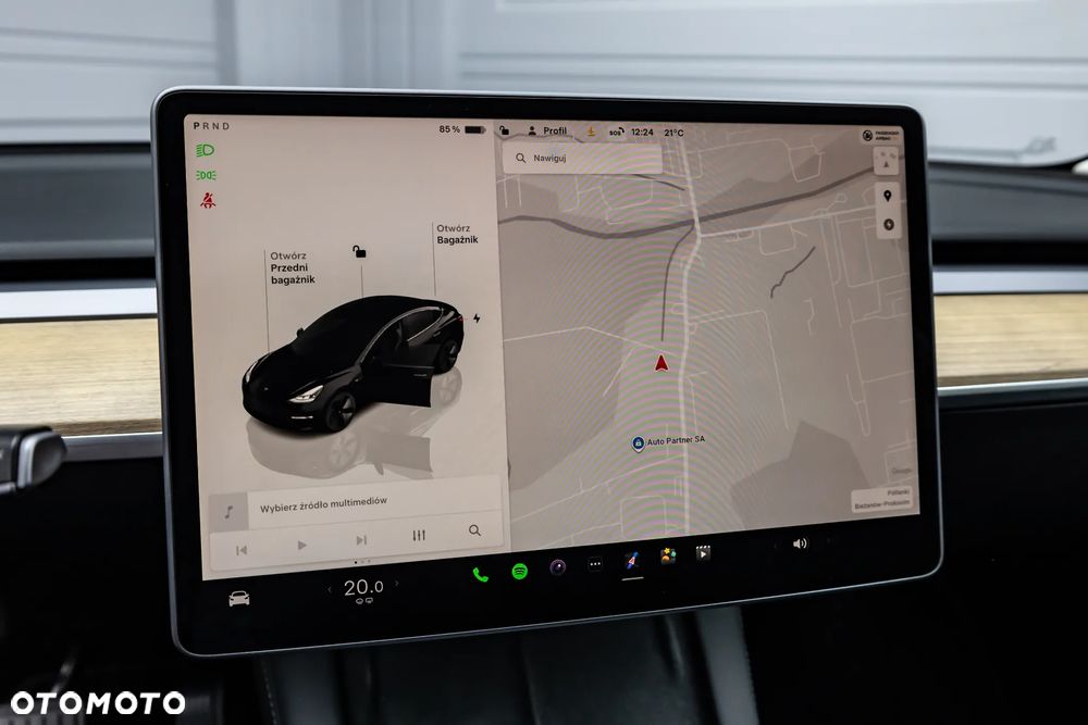 Tesla Model 3 - 20