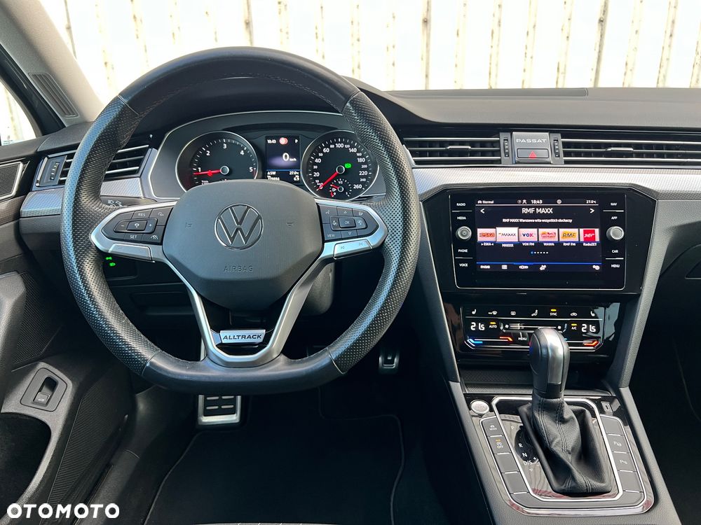 Volkswagen Passat Alltrack 2.0 TDI SCR DSG 4Motion - 20