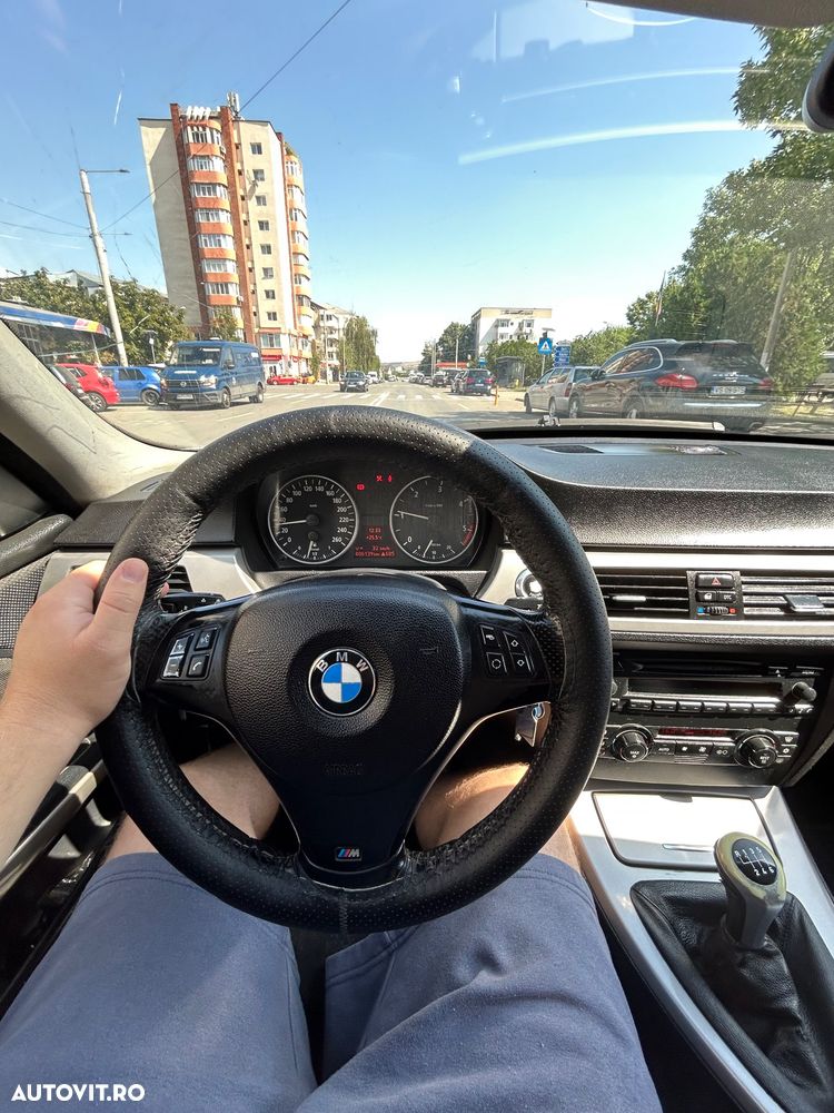BMW Seria 3 320d - 3