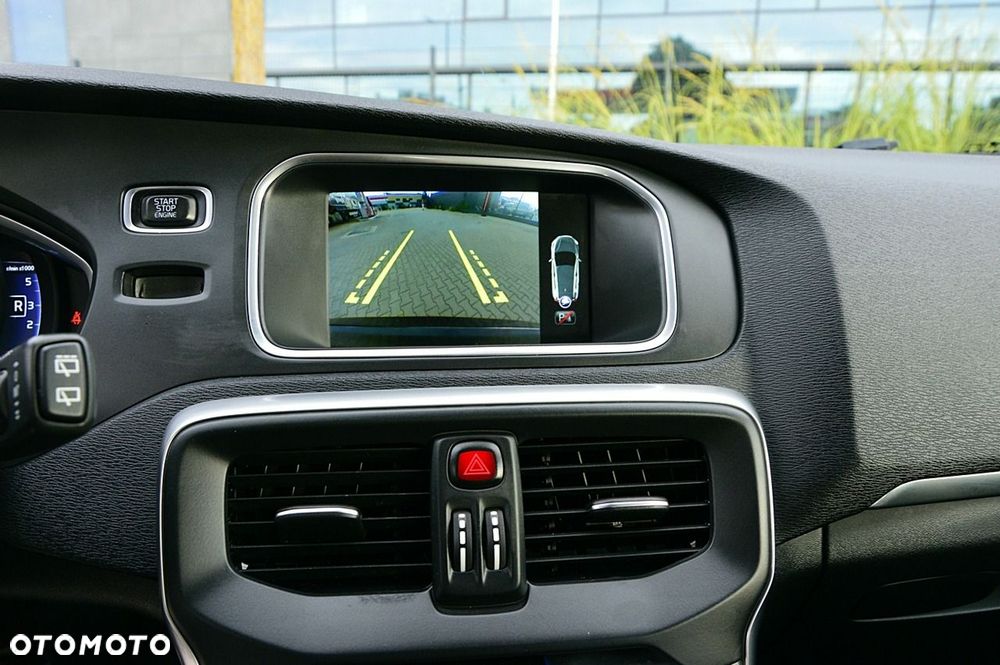 Volvo V40 D2 Drive-E R-Design Kinetic - 35