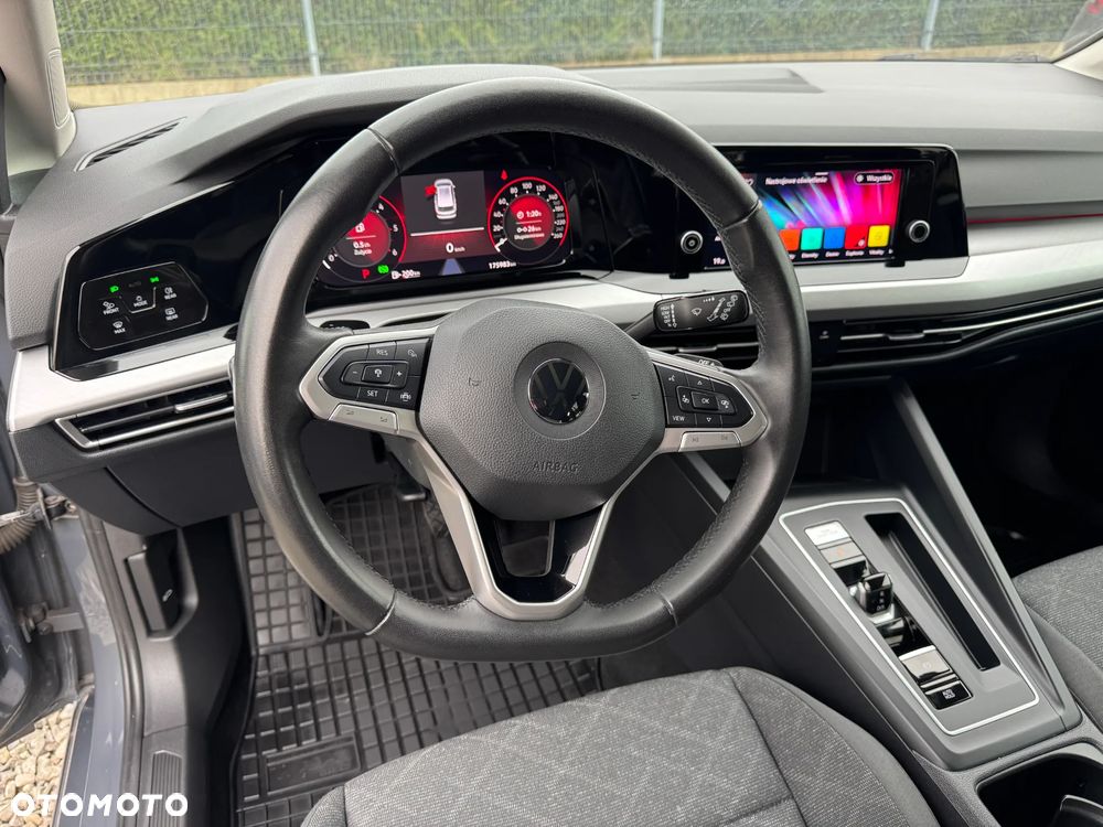 Volkswagen Golf - 36