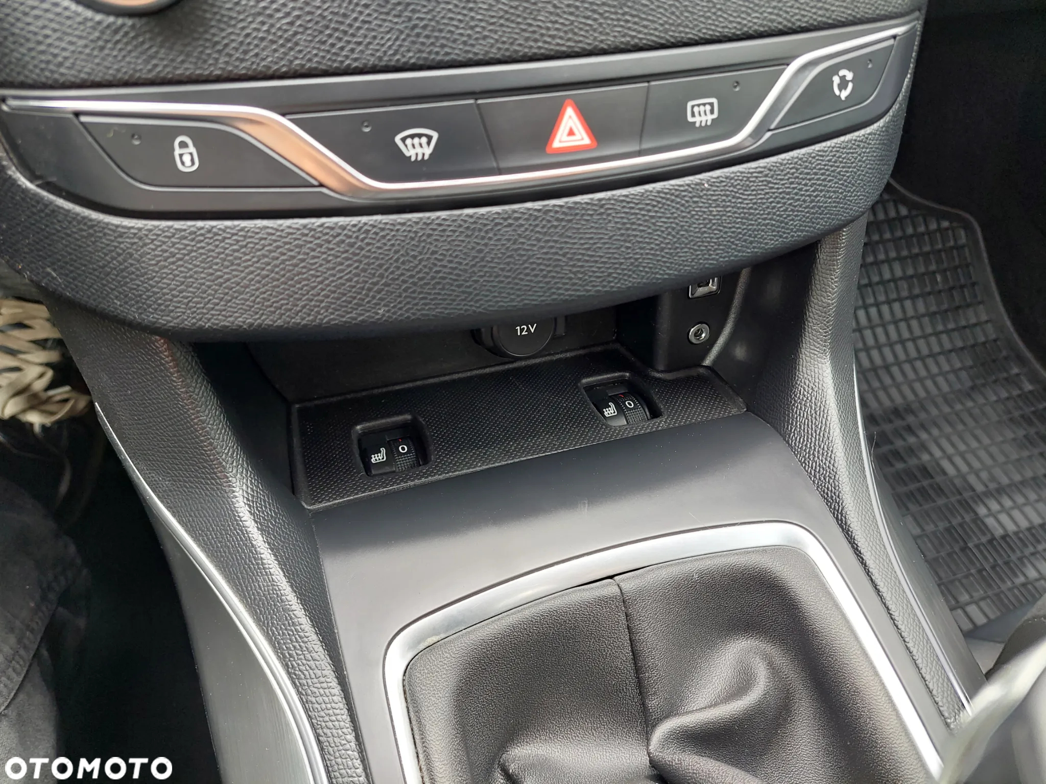 Peugeot 308 SW e-HDi FAP 115 Stop&Start Business Line Niveau 1 - 13