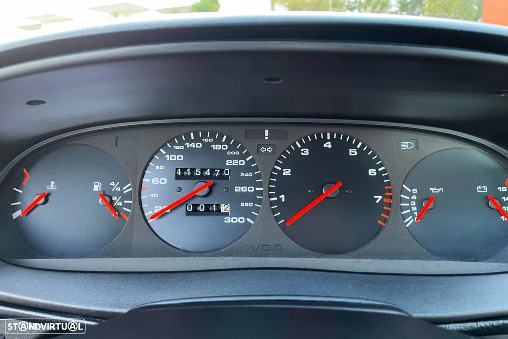 Porsche 968 Coupé - 27