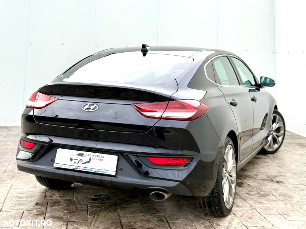 Hyundai i30 1.4 T-GDI Fastback Premium - 14