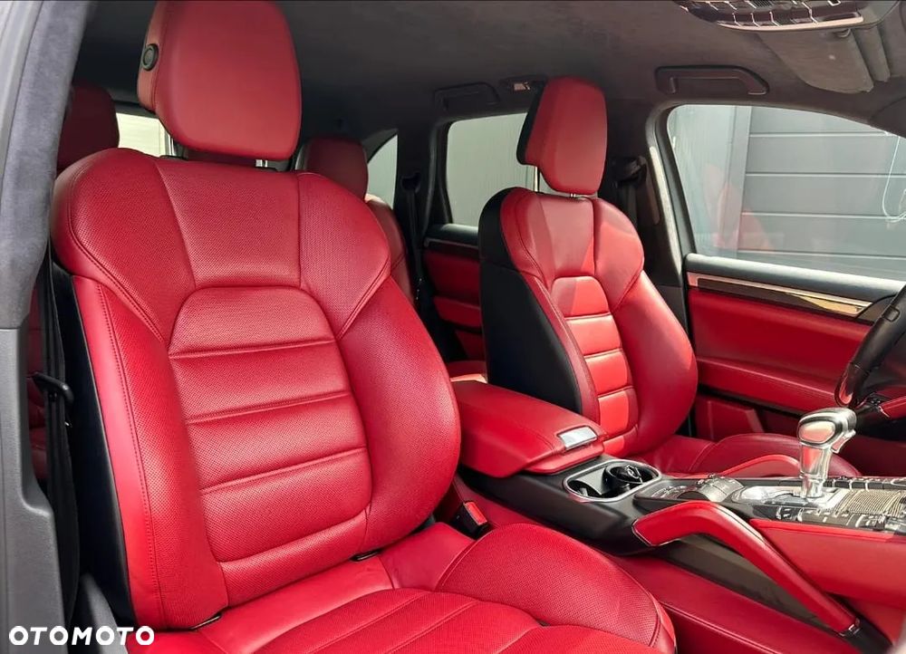 Porsche Cayenne GTS - 22