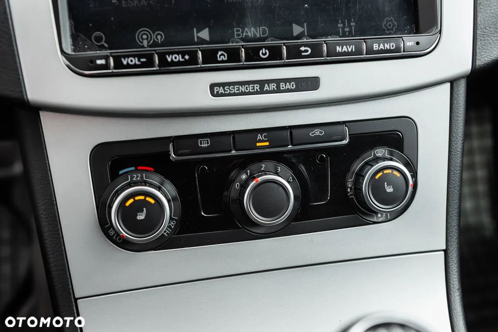 Volkswagen Passat CC - 21