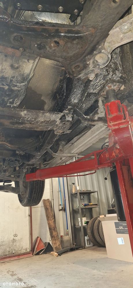 Suzuki Grand Vitara 1.9 DDiS - 10