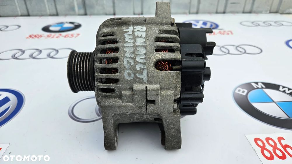 Renault Twingo 2 II 1.2 TCE Alternator 8200718724A VALEO - 3
