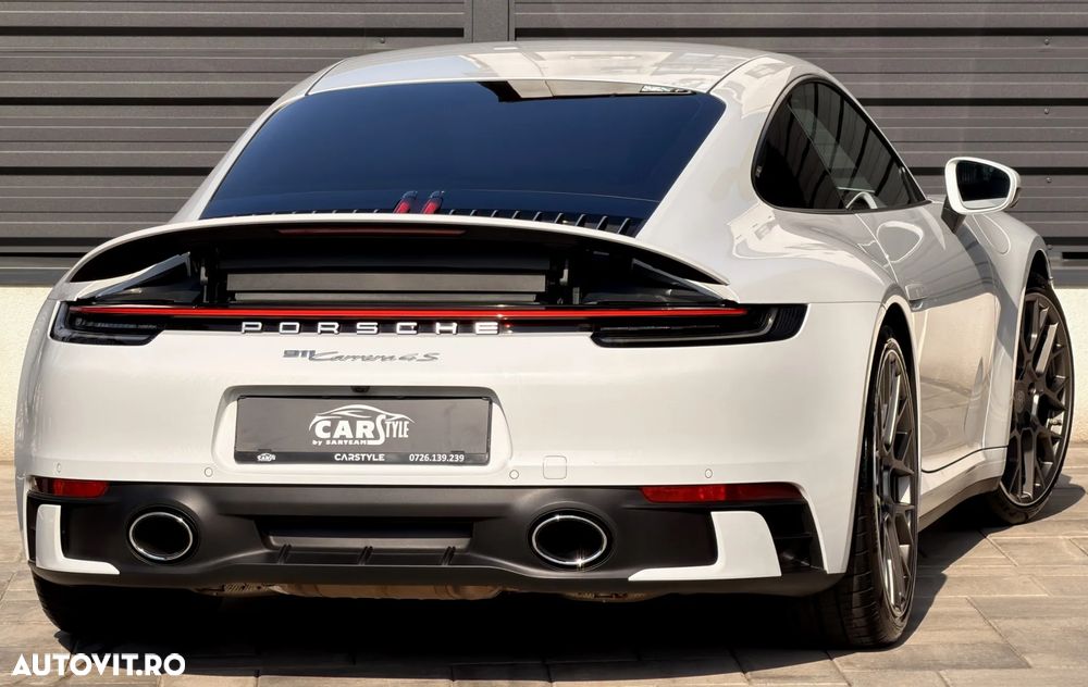 Porsche 911 4S - 3