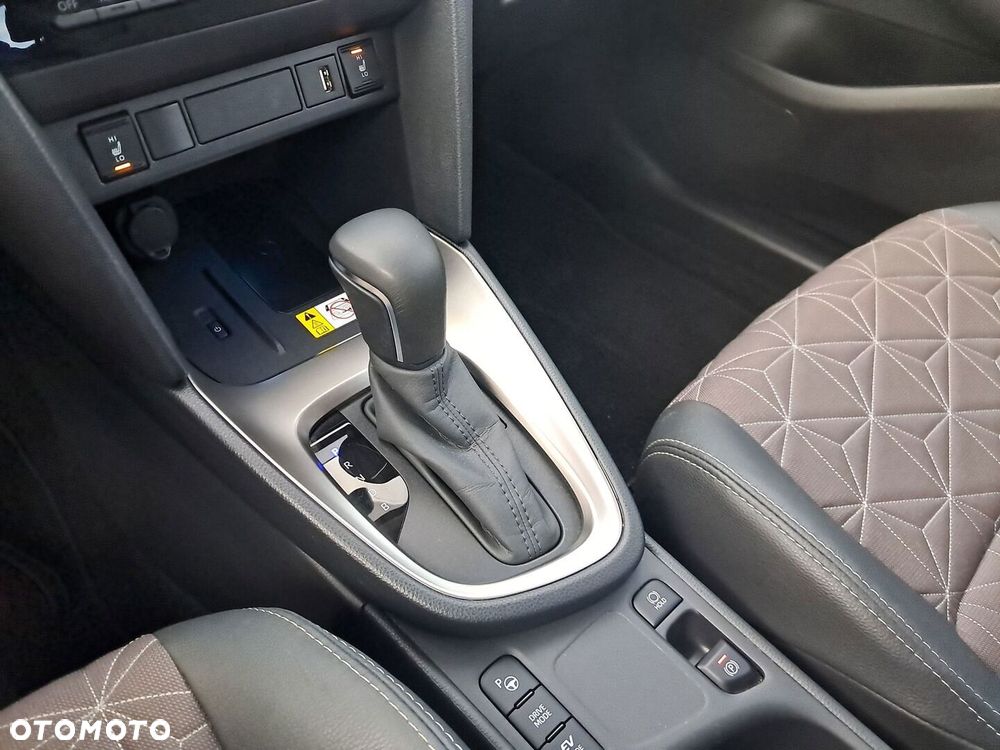 Toyota Yaris Cross Hybrid 1.5 Executive - 23