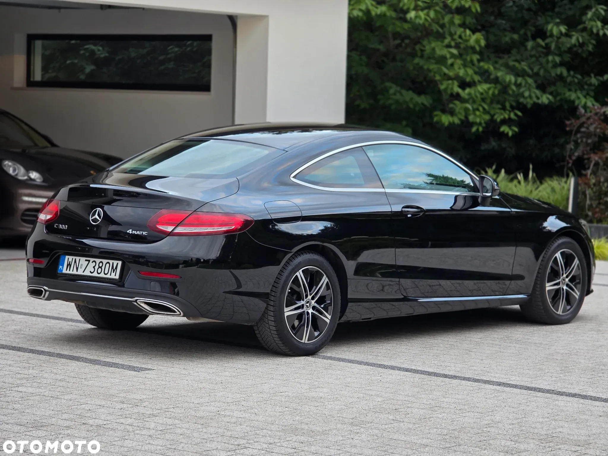 Mercedes-Benz Klasa C 300 4MATIC 9G-TRONIC - 36