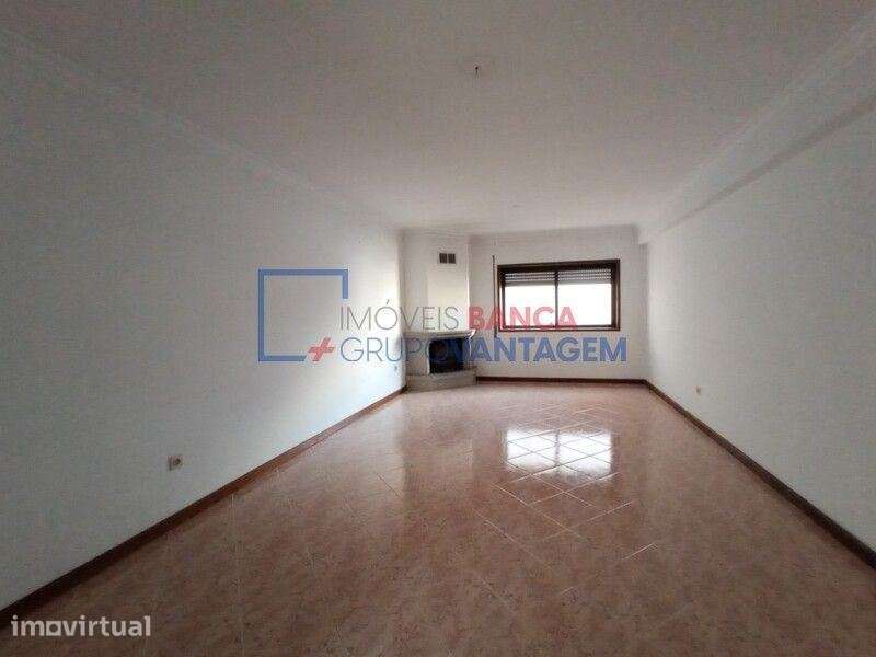 Apartamento T2 | Rio Tinto | Excelente Localização - Grande imagem: 3/15