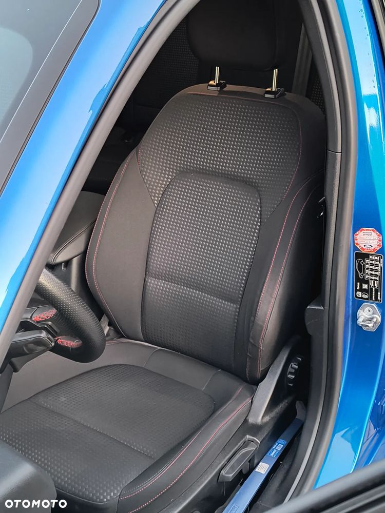 Ford Focus 1.5 EcoBoost ST-Line - 12