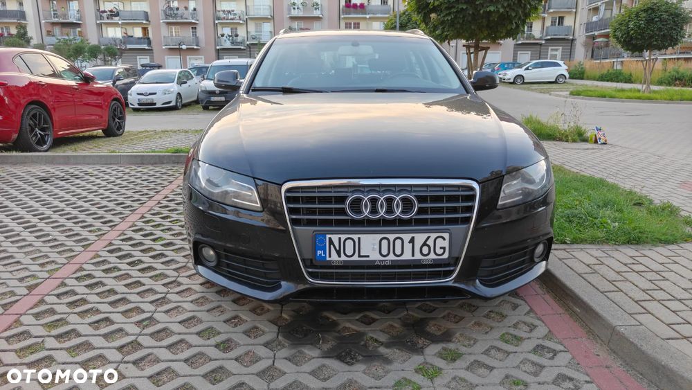 Audi A4 Avant 2.0 TDI DPF Ambiente - 2