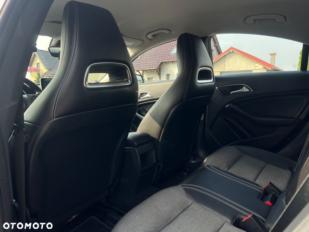 Mercedes-Benz CLA 200 - 8