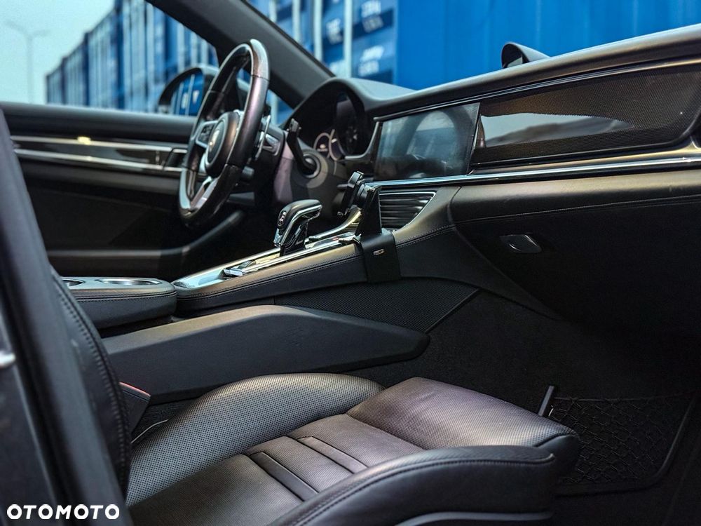 Porsche Panamera - 15