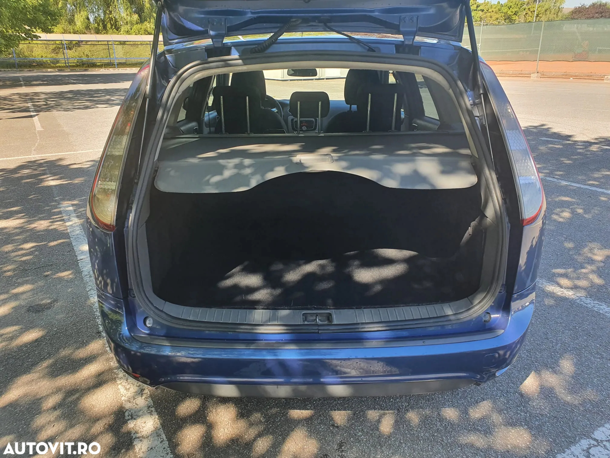 Ford Focus 1.6 16V Ambiente - 7