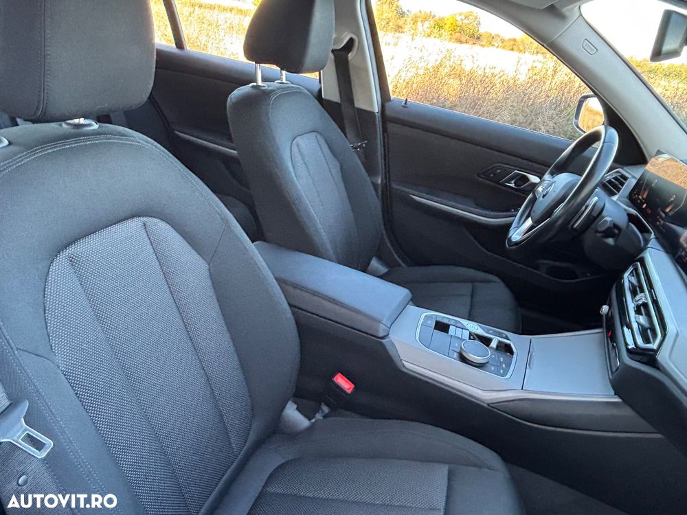BMW Seria 3 318d Aut. Advantage - 25