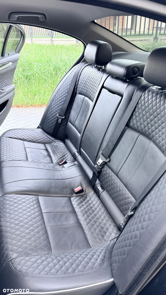 BMW Seria 5 518d Luxury Line - 16