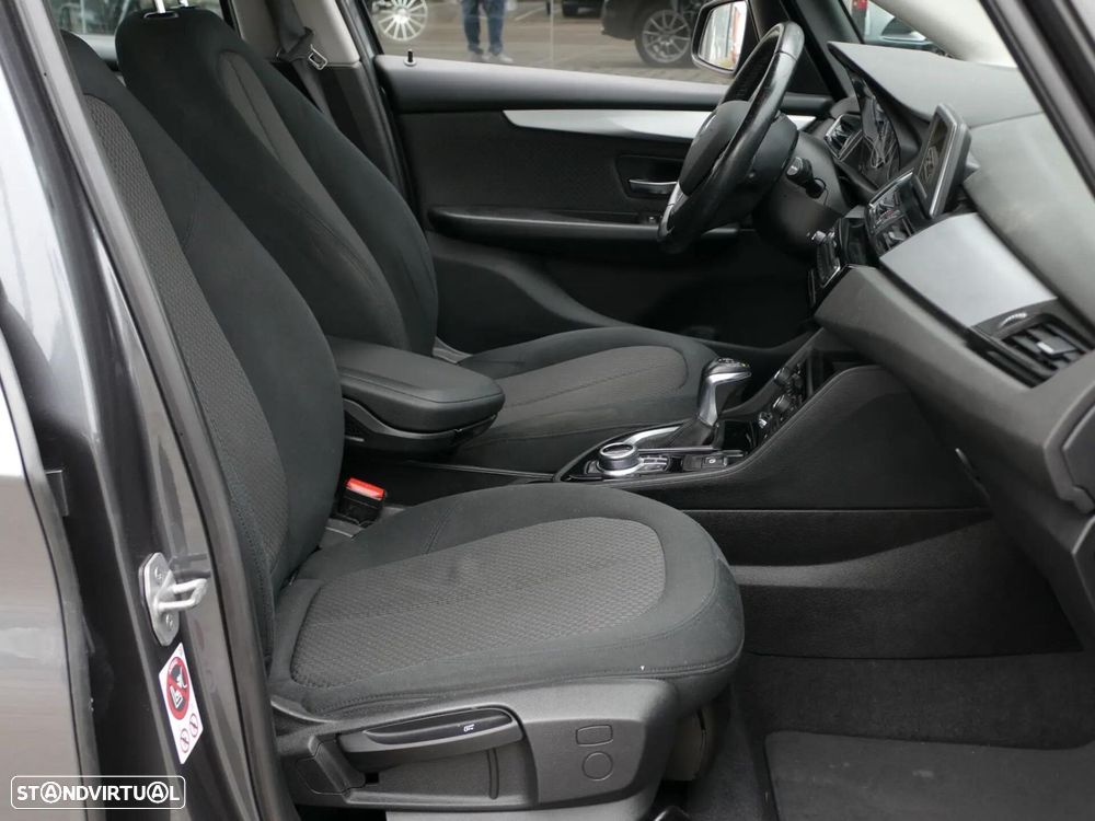 BMW 216 Active Tourer d Advantage Auto - 31