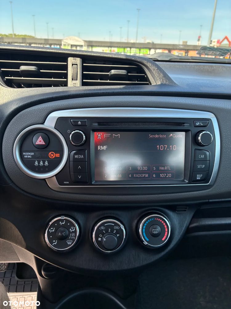 Toyota Yaris - 8