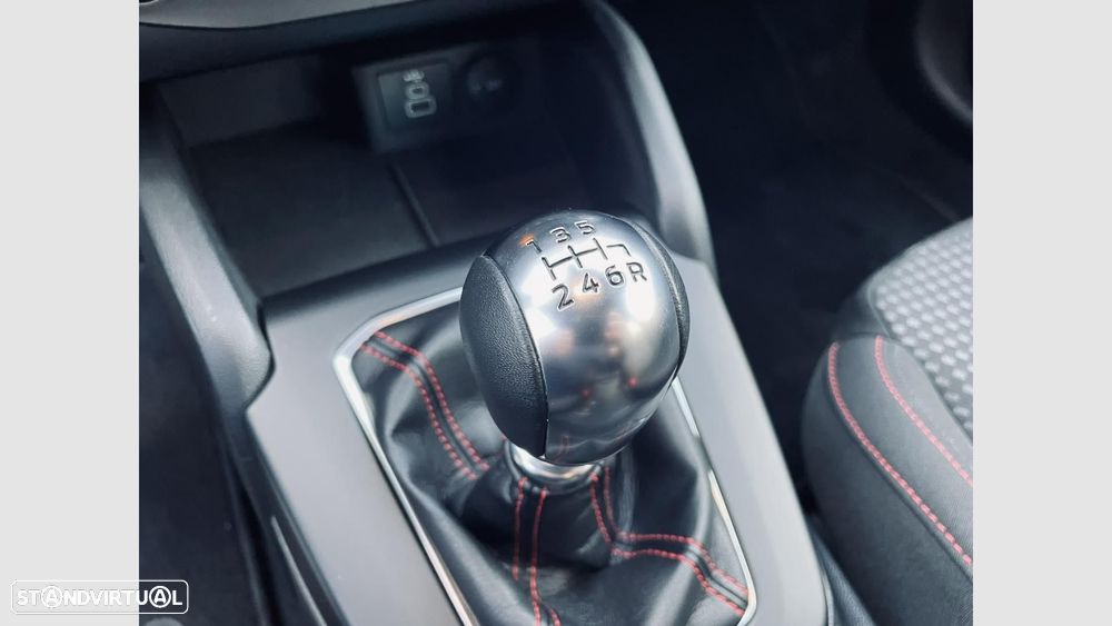 Ford Focus SW 1.0 EcoBoost MHEV ST-Line - 15