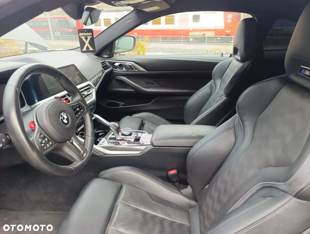 BMW M4 Competition M xDrive - 27