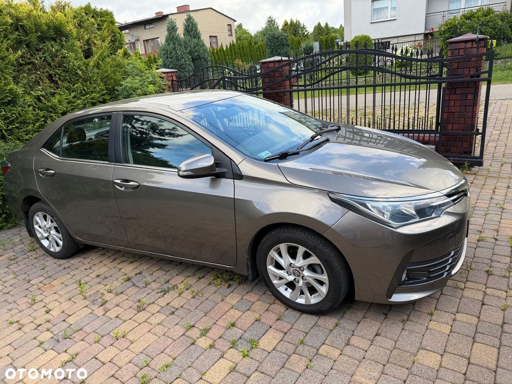 Toyota Corolla 1.6 Comfort - 11