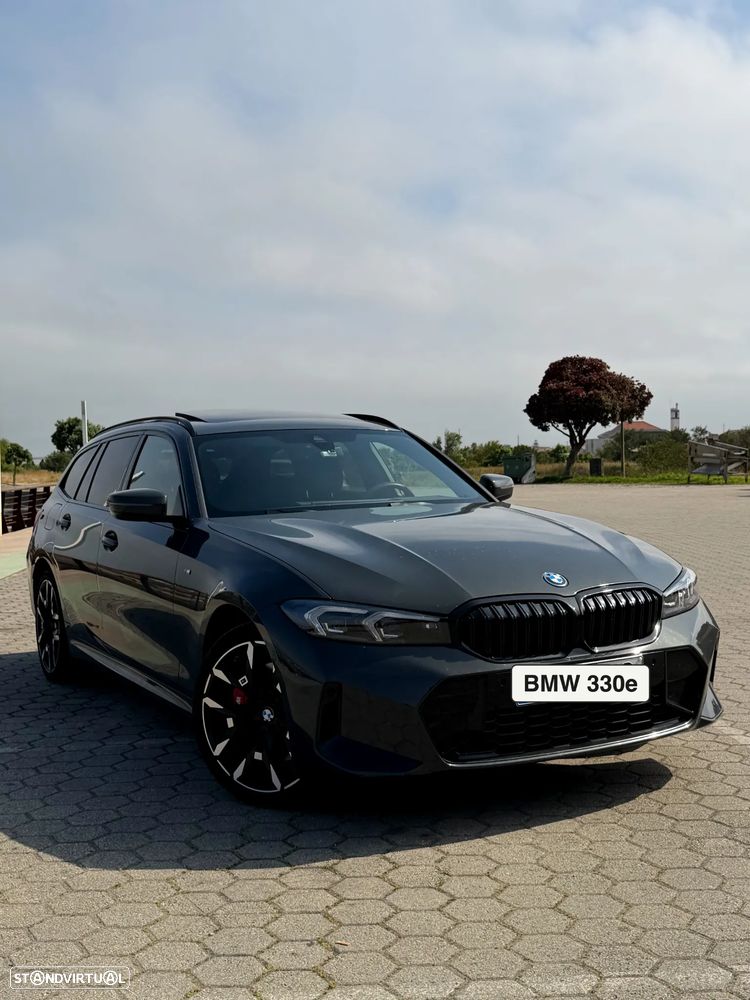 BMW 330 e Pack Desportivo M Pro Auto - 6